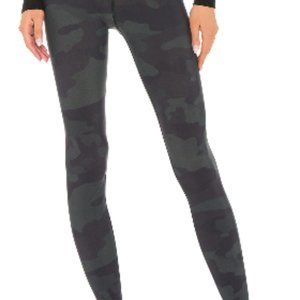 Alo Yoga Women's High-Waist Vapor Legging Color Camo size small